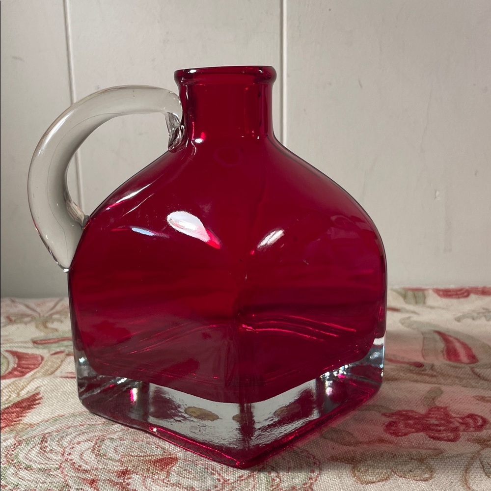 Gorgeous Design Bold Red Glass Jug Clear Handled Square Pitcher Vase